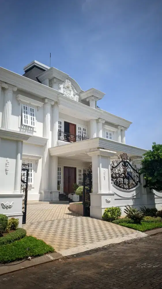 RUMAH MEWAH SUPER PREMIUM FULL FURNISHED ISTIMEWA DAN MEWAH