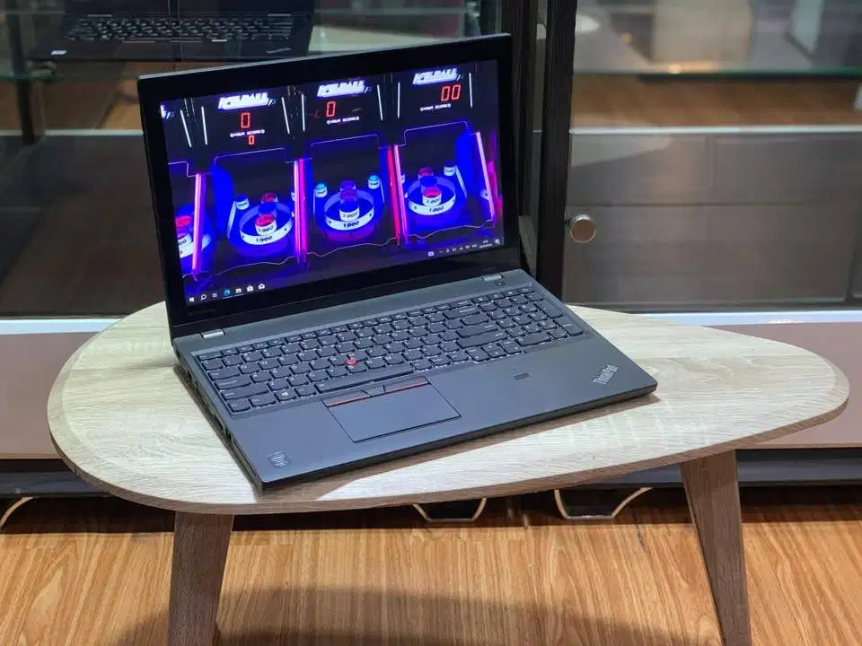 Lenovo Thinkpad W550s Intel Core i7 RAM 8GB Dual VGA Nvidia Quadro