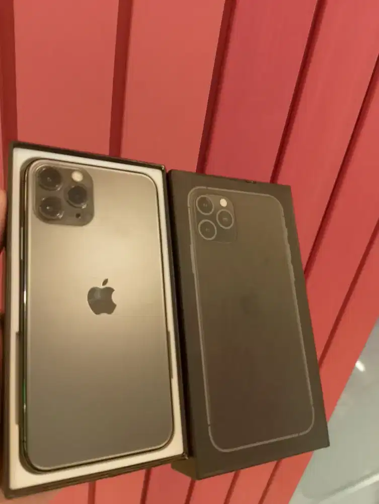 Iphone 11 pro 256gb semua karena. Baru