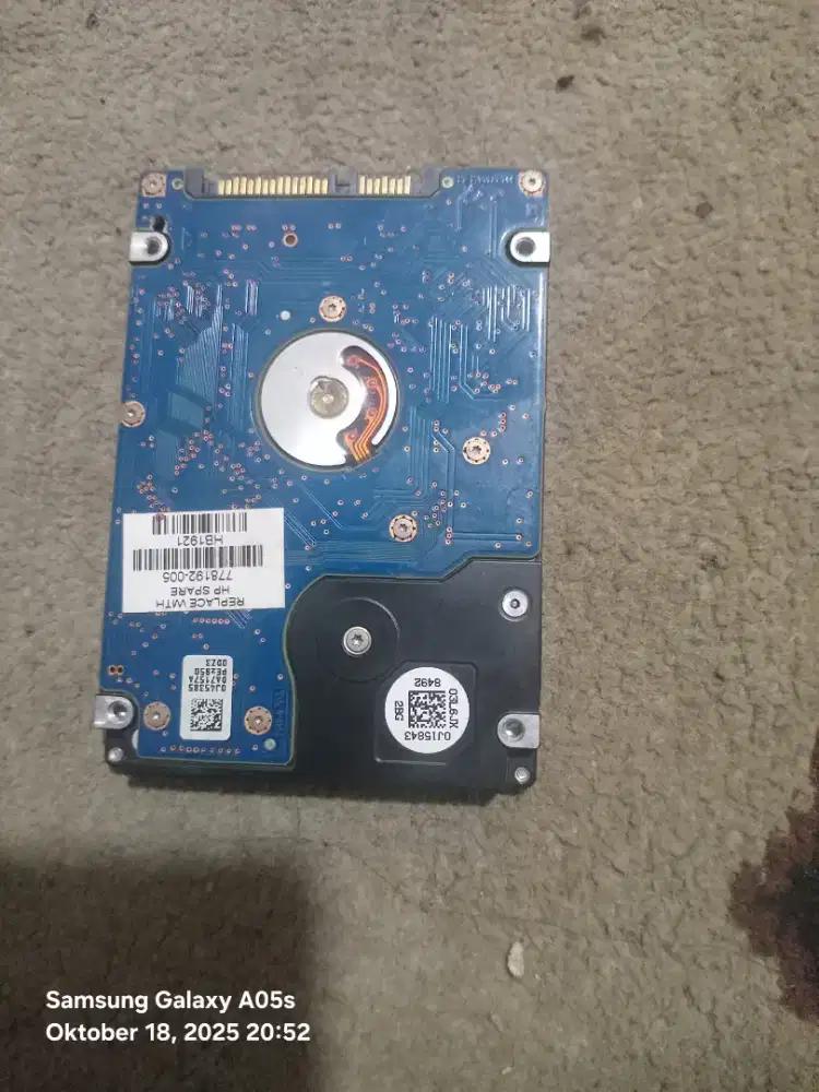 Hardisk laptop hgst 1tb