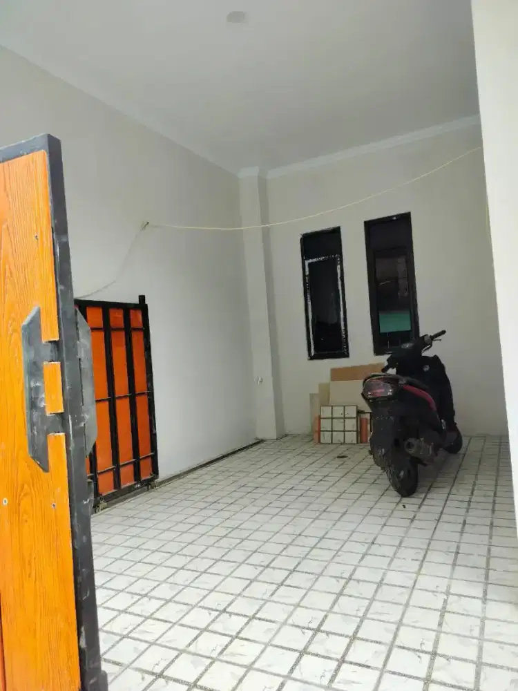 Rumah Murah 2 lantai siap huni diBintara 14  Deket ke stasiun Cakung