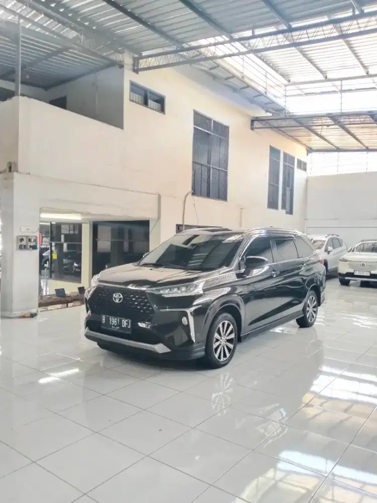 AVANZA VELOZ 1.5 CC Manual km 10 Rb Terima Plat Dk seperti Baru