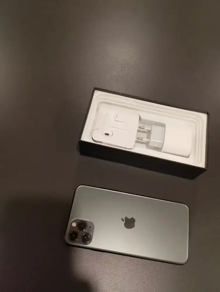 Iphone 11 pro max 256gb ada juga baru LTE