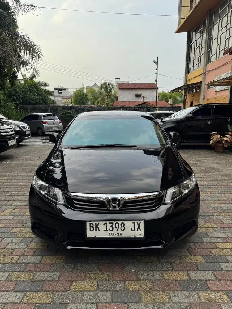 Honda Civic FB 1.8 Manual Hitam
