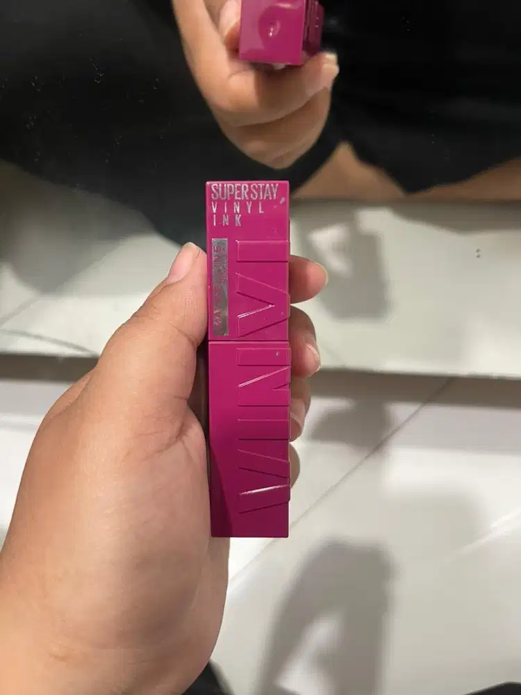 Lipstik maybelline superstay vinyl ink