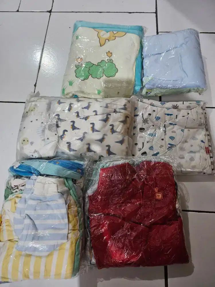 FREE Baju newborn popok gurita bedong tas gendongan handuk selimut