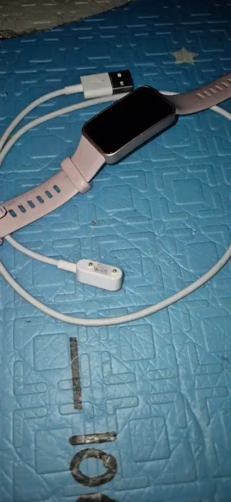 Dijual Smartwatch Huawei band 8 second