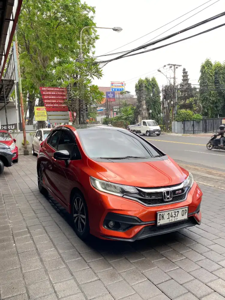 HONDA JAZZ RS FACELIFT 2019 Asli Bali Km rendah istimewa