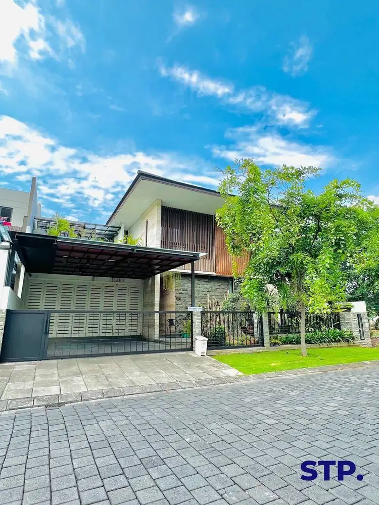Rumah mewah Graha Natura fully furnished  Lokasi di blok terdepan