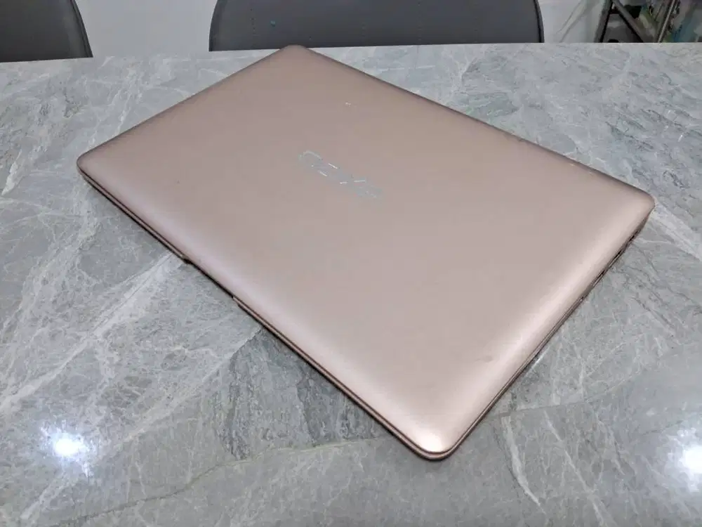 Laptop BerGARANSI AXIOO 14 N3350 SSD +HD MULUS MyBook SLIM Ringan