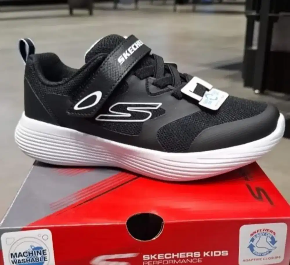 Sepatu skechers original ori store