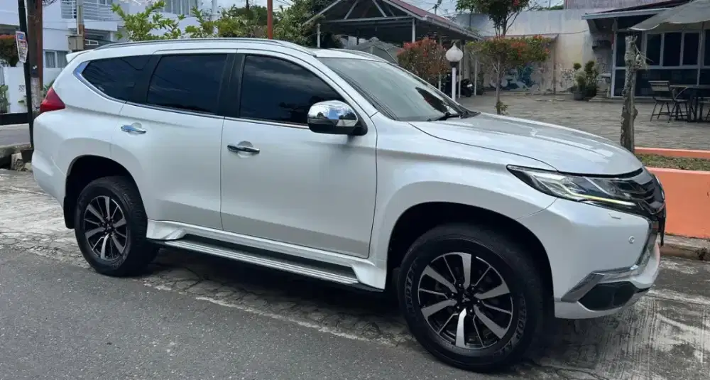 Pajero Dakar 4x2 AT Diesel 2019 km 41rb
