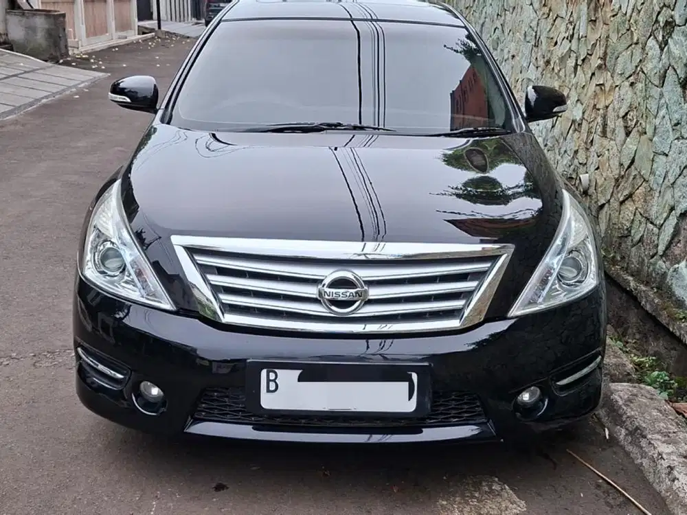 Black NISSAN Teana 2013
