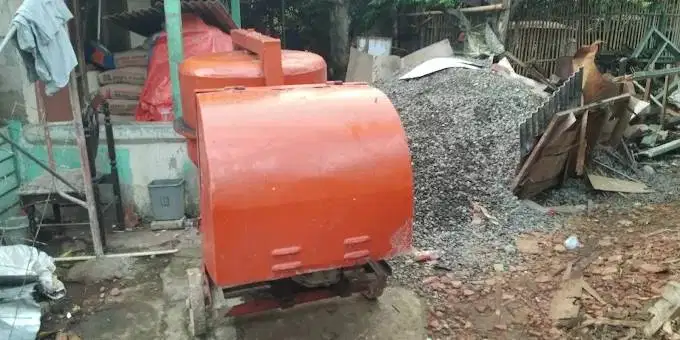Sewa alat proyek stamper molen genset trowel dll