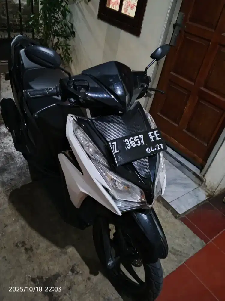 Vario kzr 125 plat z Garut lengkap mesin terawat