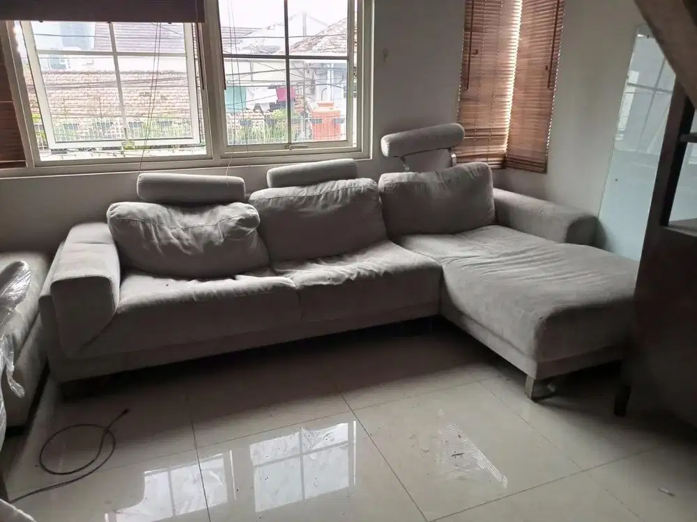 Kursi sofa panjang L seater
