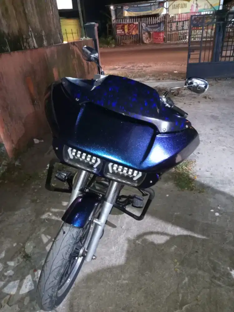 harley SM v16 250