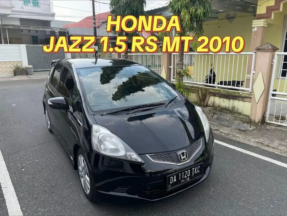 HONDA JAZZ 1.5 RS MT 2010