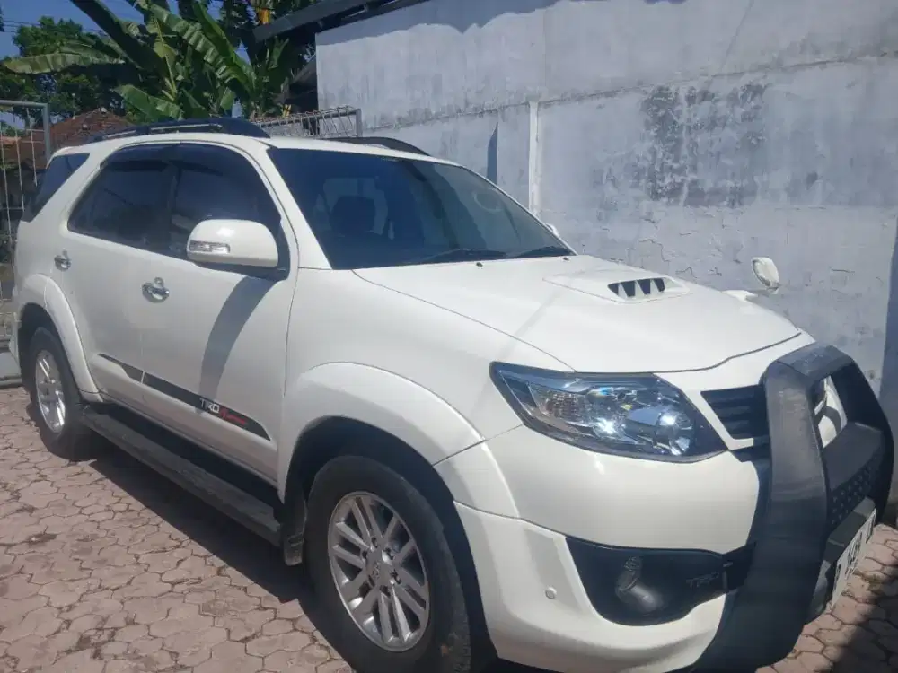 Toyota Fortuner trd