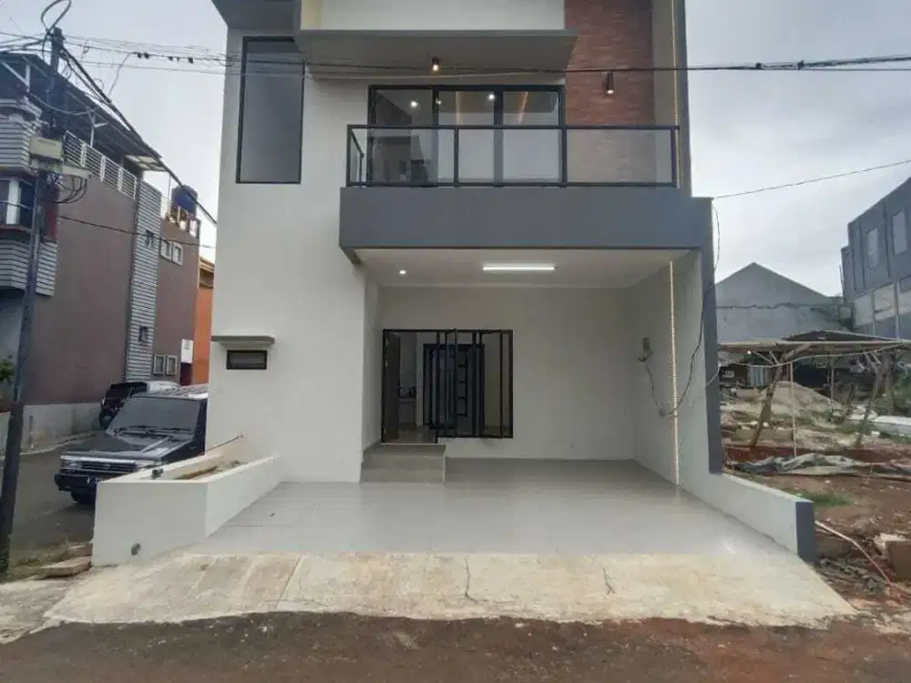 Rumah Dalam Cluster Strategis di AURI Cimanggis
