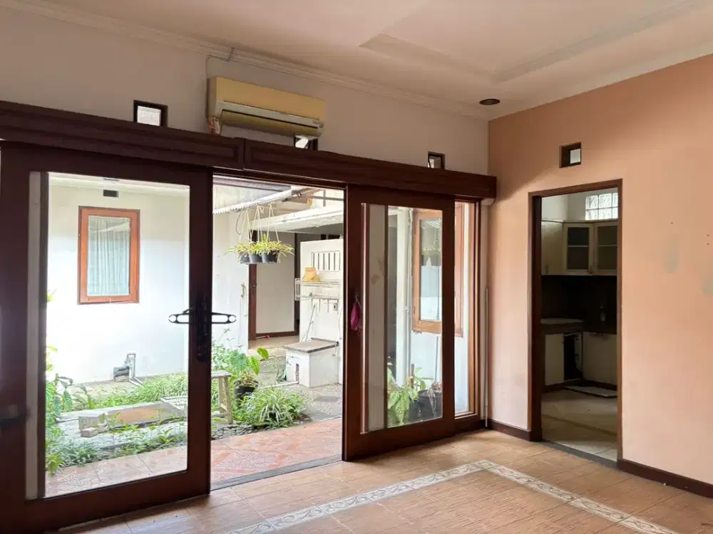Rumah Art Deco Strategis Bisa Untuk Usaha di Jalan Banteng Sayap BKR Bandung