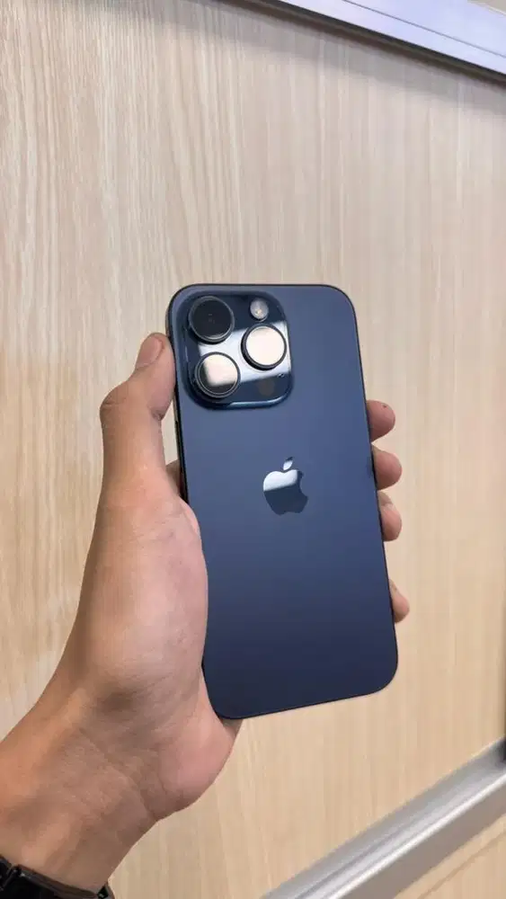 iPhone 15 Pro 128GB iBox