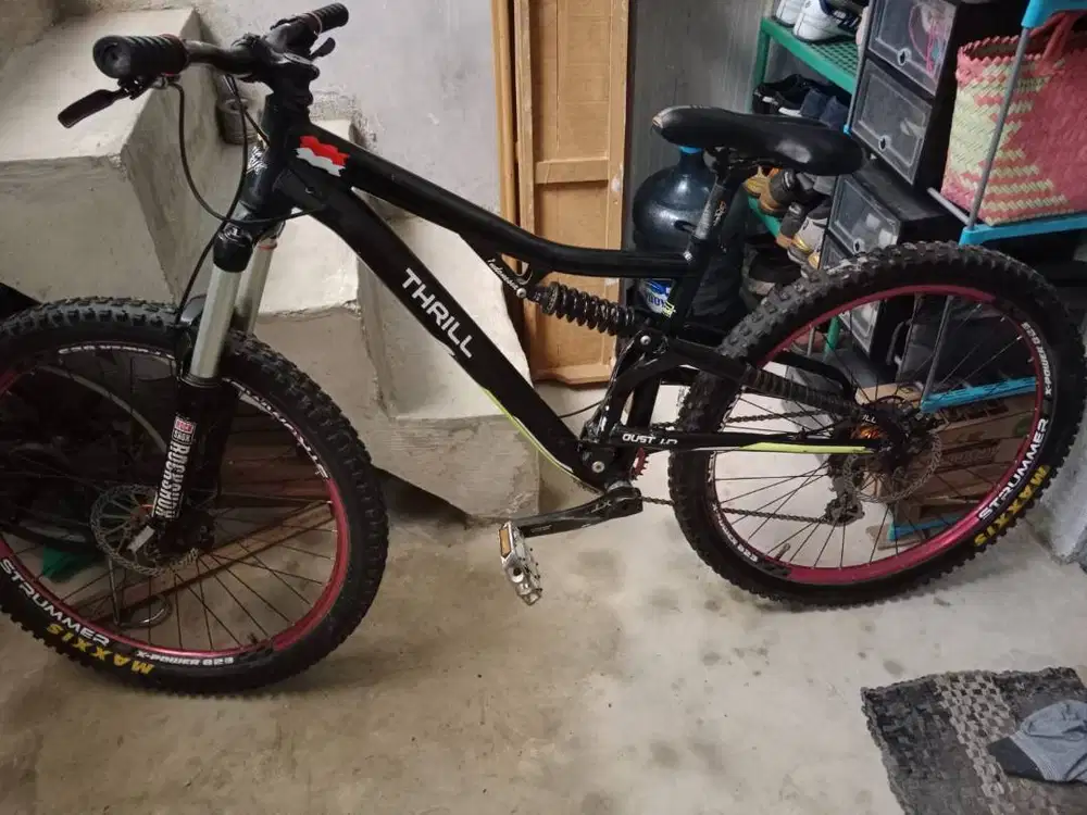 sepeda mtb thrill oust 1.0