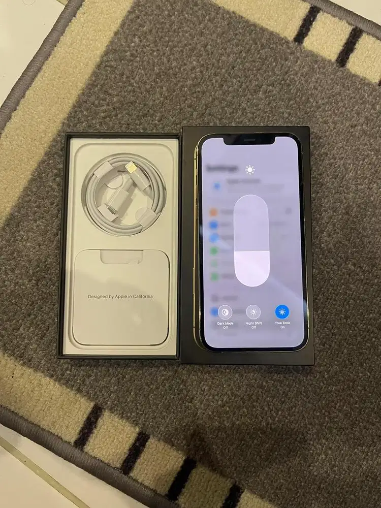 Dijual Iphone 12 Pro 128GB Gold Beacukai Mulus Lengkap