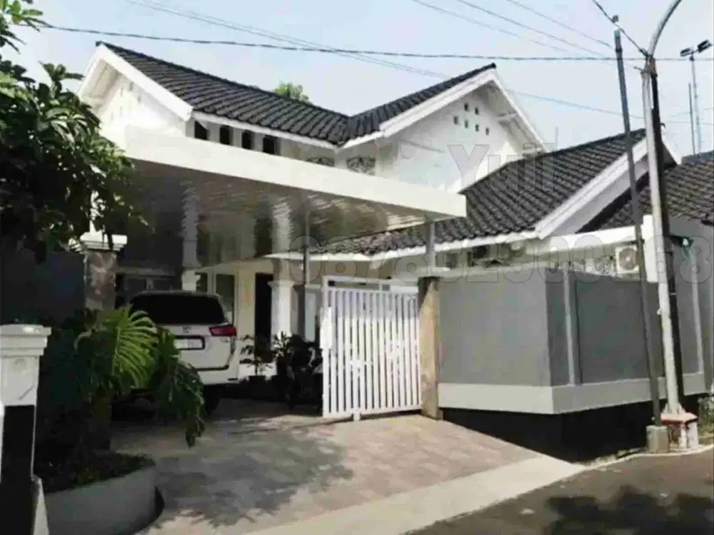 Dijual Rumah Bagus Tingkat 1,5 Siap Pakai Lantai Daerah Candisari, Semarang