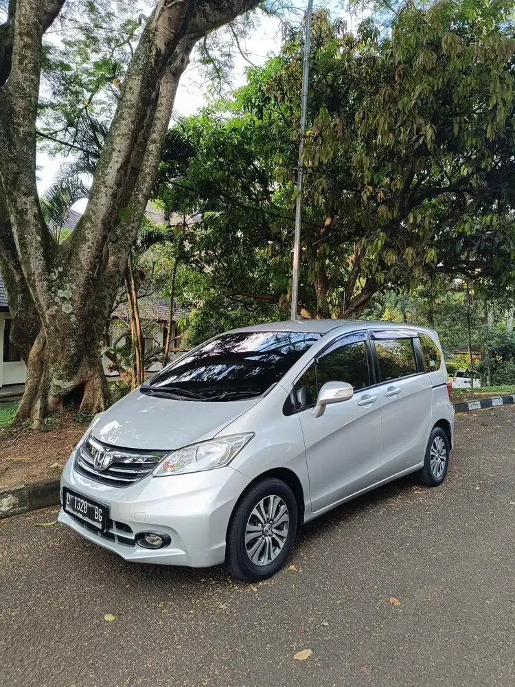 Honda Freed PSD 2012 low km facelift