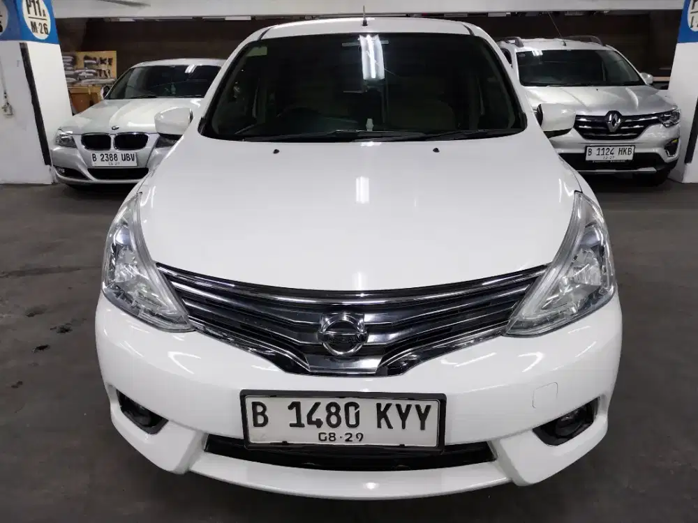 Grand Livina 1.5 XV AT 2015 FullOriginal SepertiBaru Gresss Istimewa