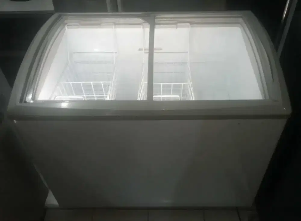 FREEZER SLIDING HAIER 265 LITER NORMAL BEKU TOTAL/ NETT