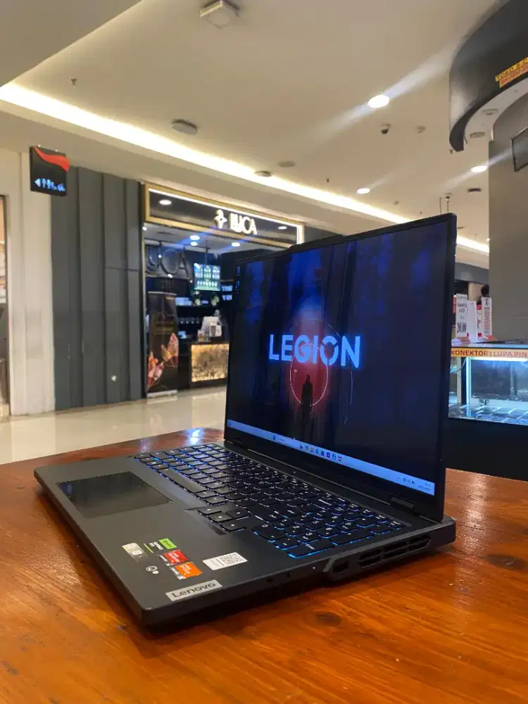 LENOVO LEGION PRO 5 16ARX8 RYZEN 7-7745HX RAM 32GB SSD 2TB RTX 4070