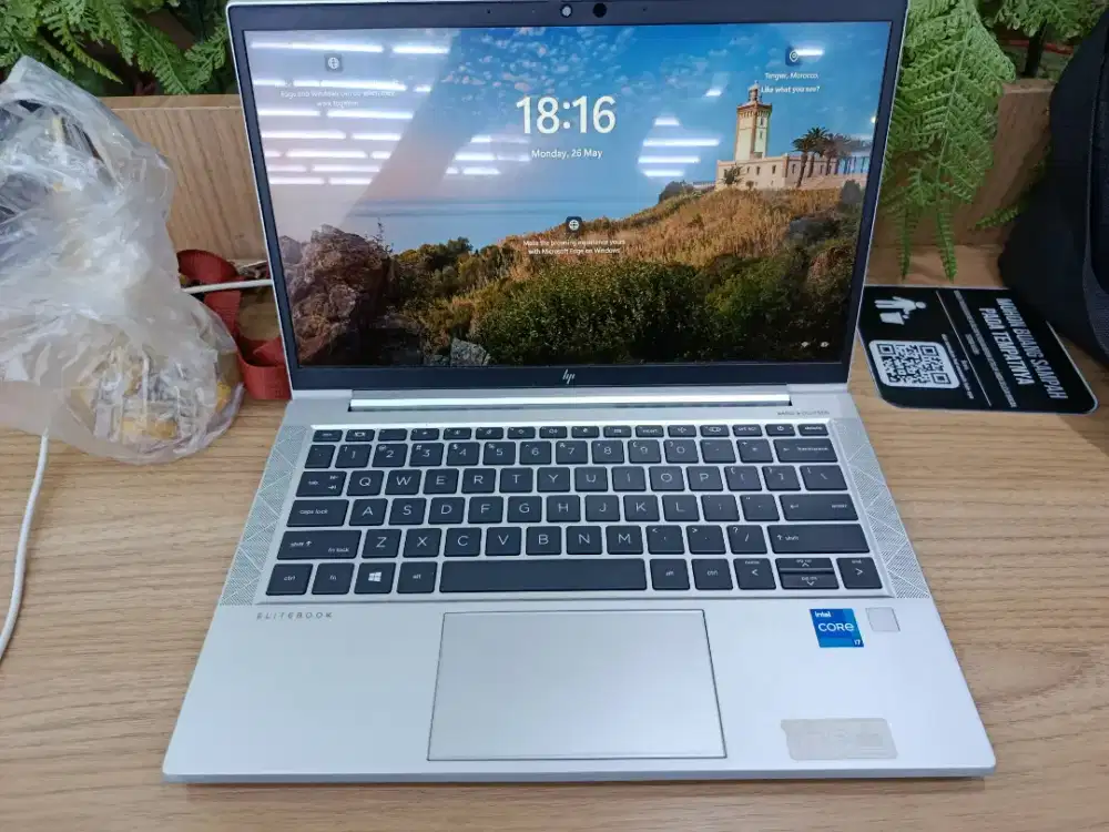 HP EliteBook 830 G8 Notebook PC