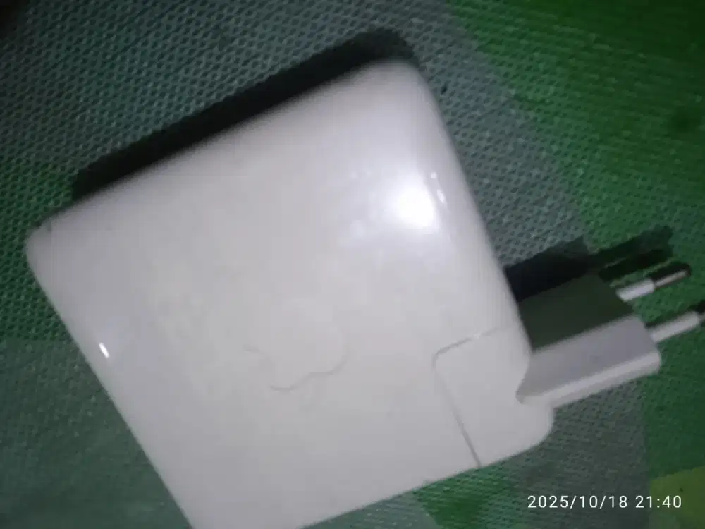 Adaptor 87w charger laptop apple macbook c to c