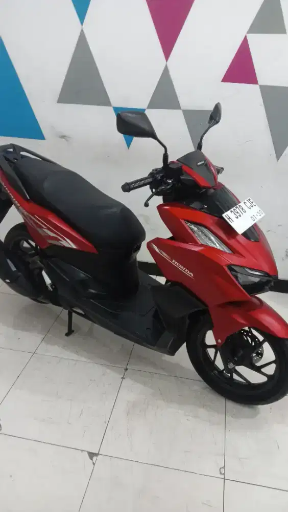 Honda New Vario 160 CBS 2024 km.18.000