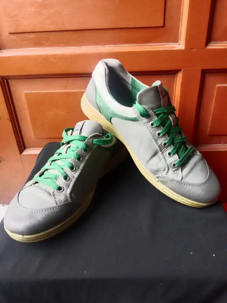 sepatu ecco fashion