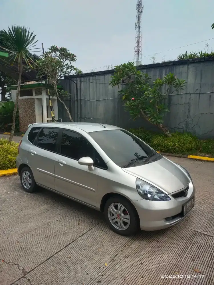 MOBIL JAZZ MANTAP
