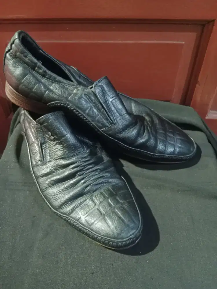 sepatu fantofel pria playboy
