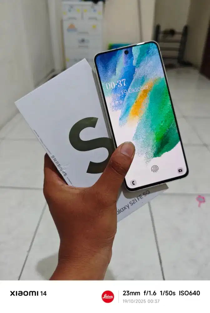 Samsung Galaxy S21 FE 5G [8+8/256] GB Olive Green!! SEIN!