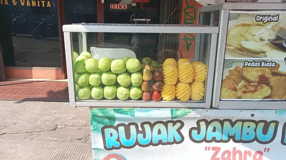 Rujak jambu kristal campur