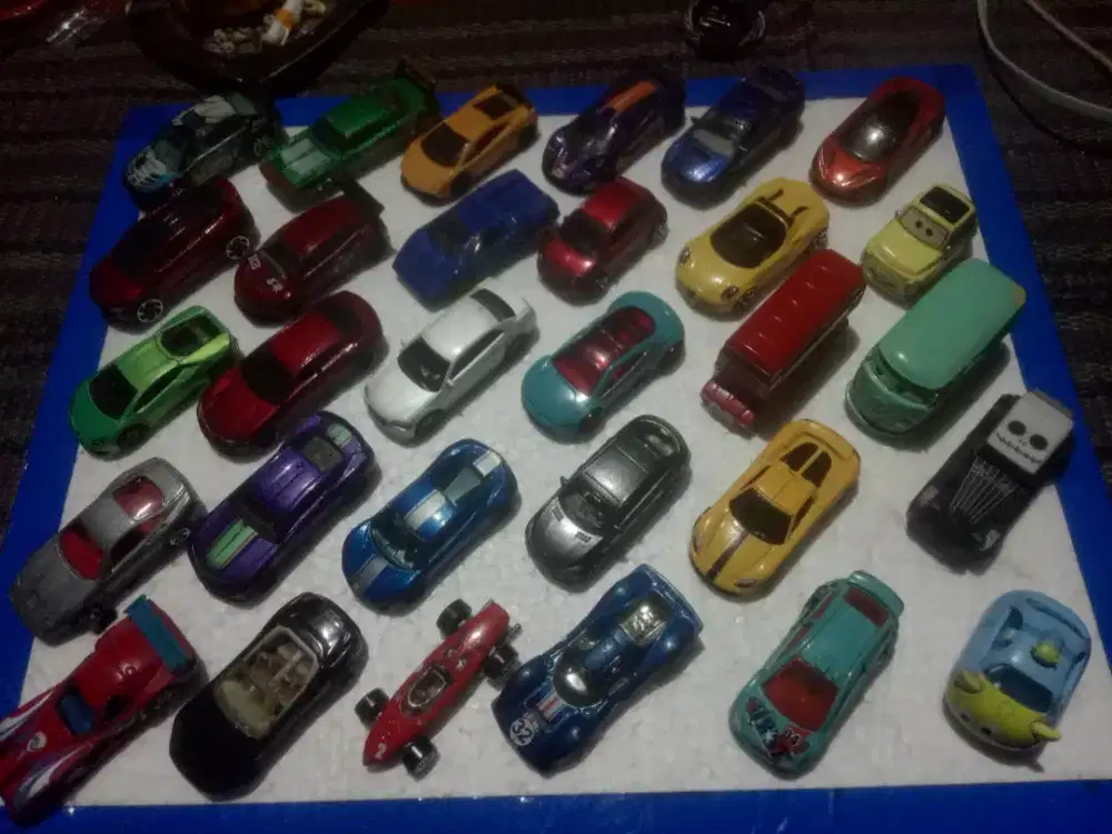hotwil mobil (mobil mini)