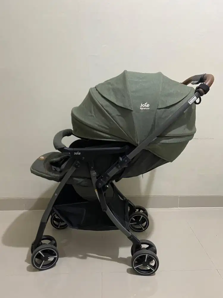 Preloved Stroller Bayi Joie SMA Baggie Signature 4WD