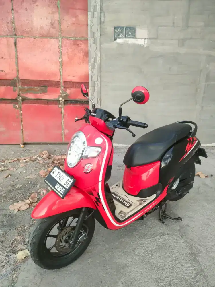 Jual scoopy 2018 plat w sda kondisi sgt bagus siap pakai