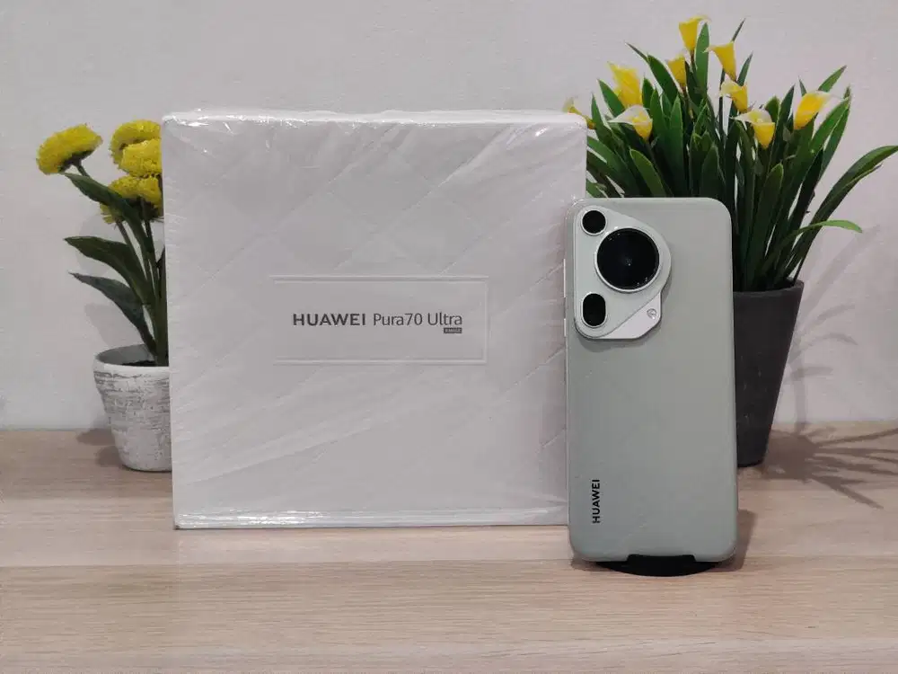 Huawei Pura 70 Ultra 16GB/1TB Resmi Indonesia