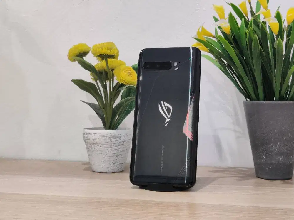 Asus ROG Phone 3 12GB/512GB Resmi TAM Unit Only
