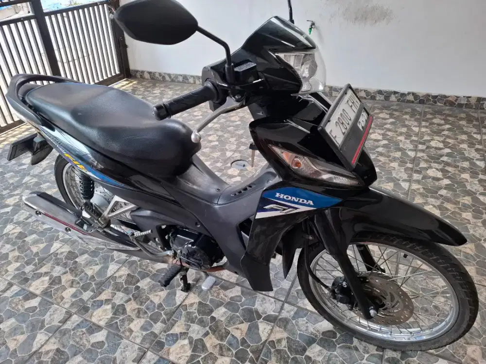 Pajak bln 12/2026, honda revo fit 110 inject 2022 full Orisinil mulus.