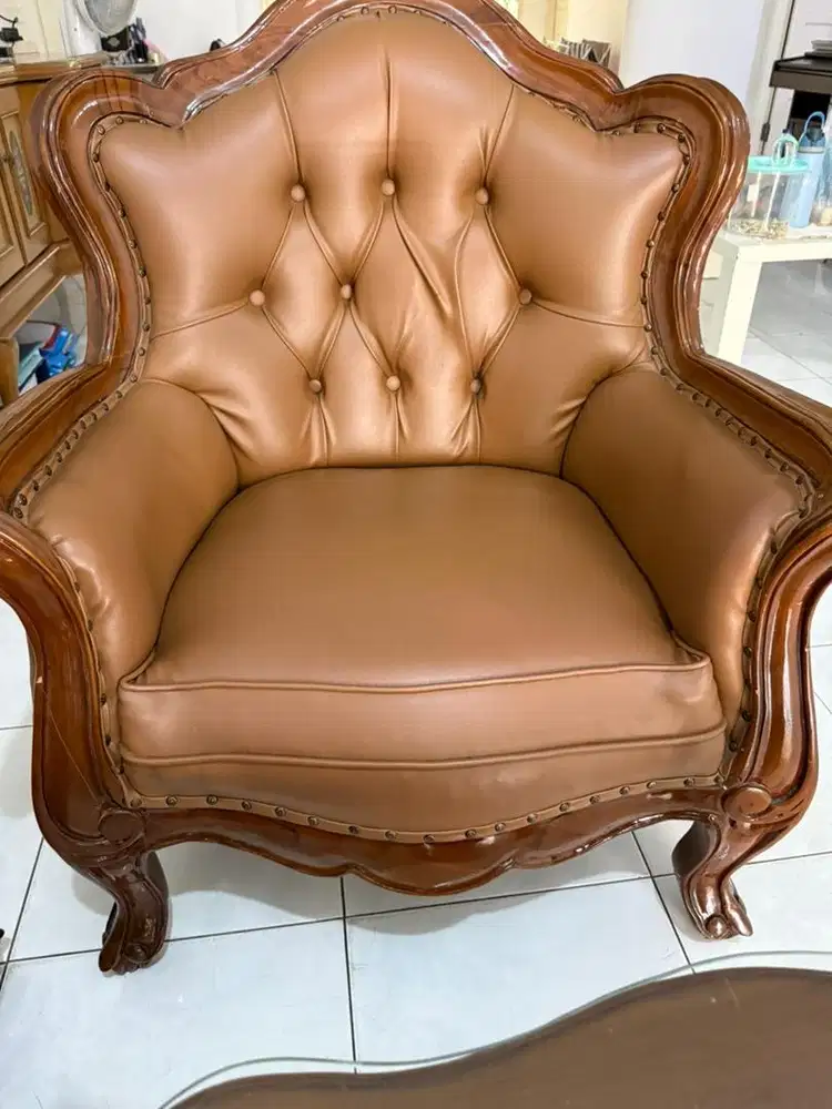 DI JUAL 1 SET KURSI TAMU JATI