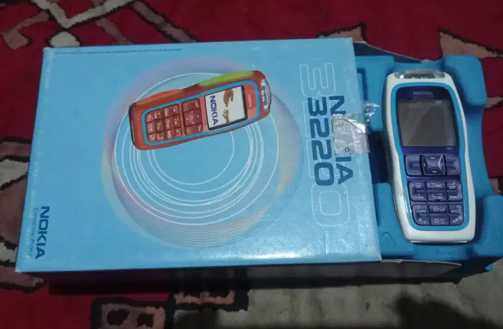 Dijual buat koleksi NOKIA 3220 Jadul masih kondisi baru