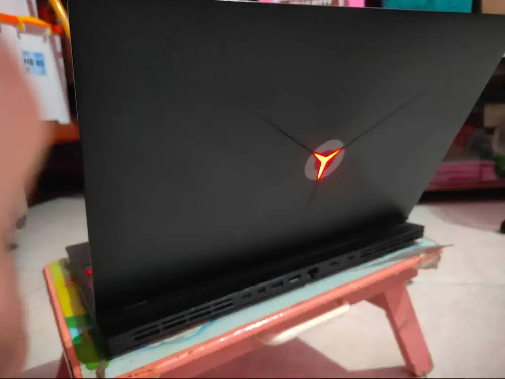 LENOVO LEGION Y7000 INTEL I5 RAM 8 GB SSD 512 GTX 1650 NEGO